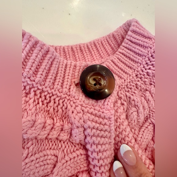 Cable knit girls cardigan sweater with one button closure - Size 4 - GAP - Picture 2 of 8